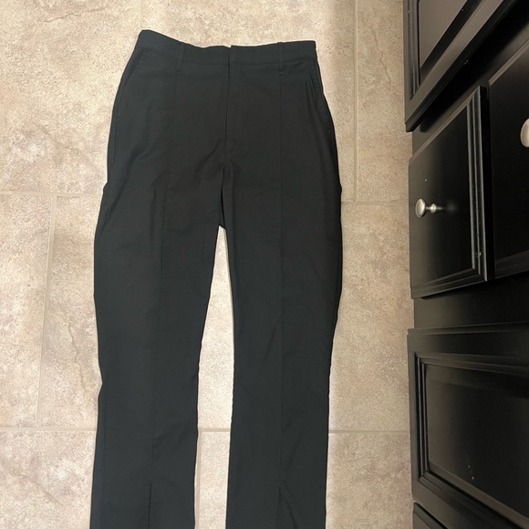 A&F Ultra High Rise Pants w Front Slit - Picture 5 of 6